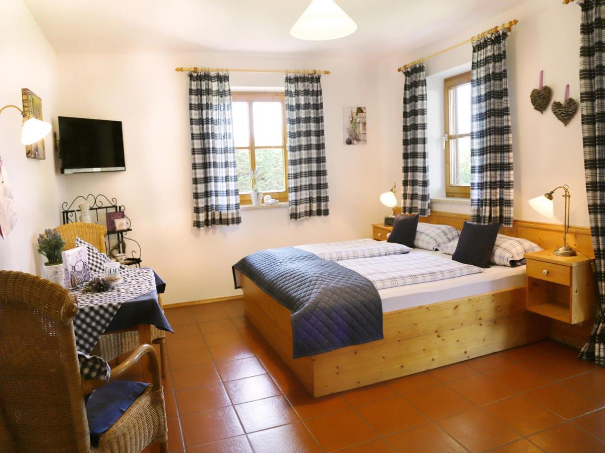 Strohmayer Appartements Bad Endorf Bagian luar foto
